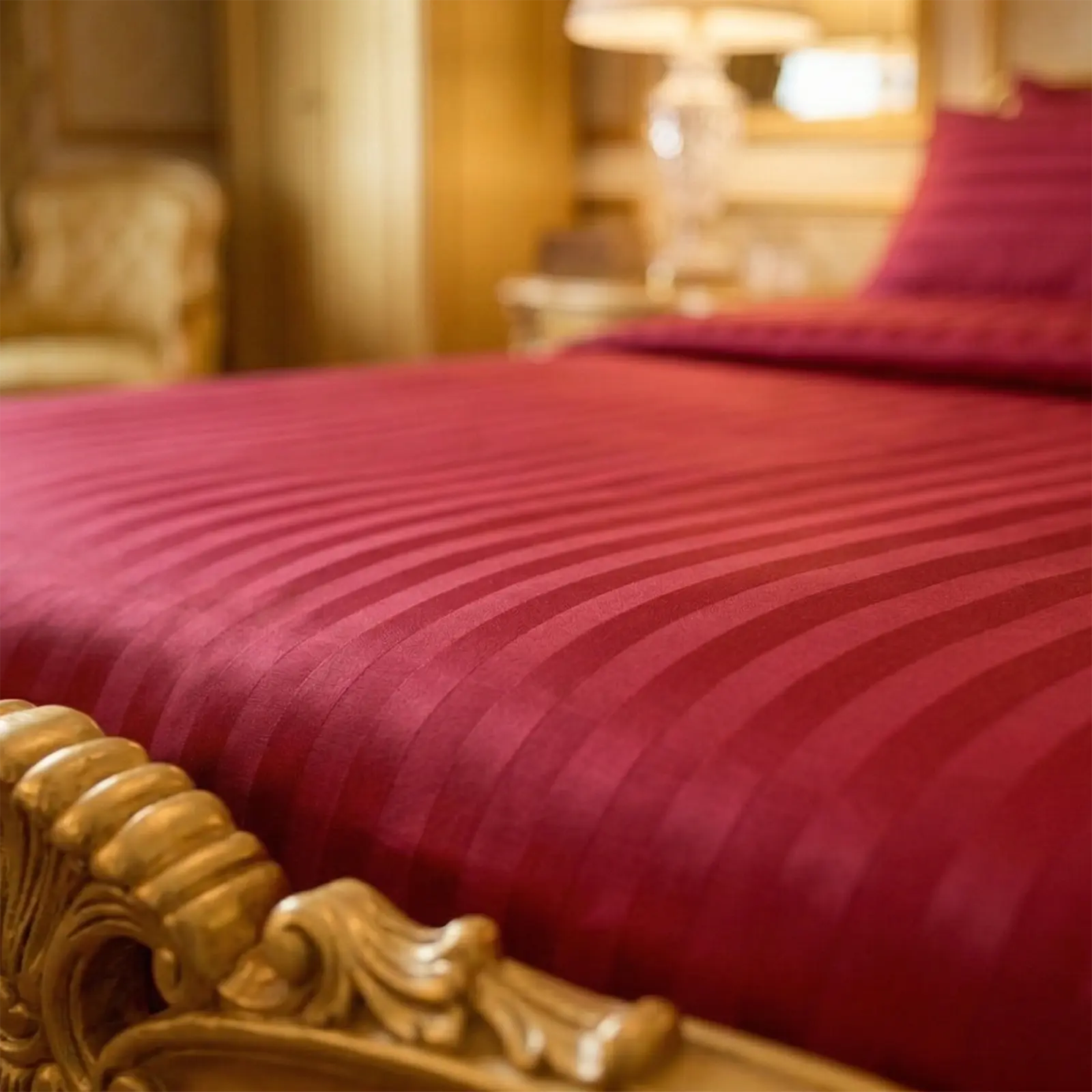 Nile Luxe (King, Percale, Red Burgundy)